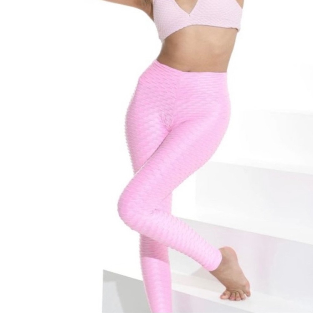 Booty By Brabants Pink leggings!